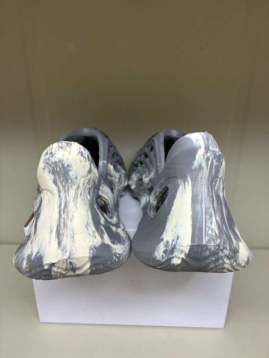 Adidas Yeezy Foam Runner RNNR Mx Granite Sneakers Size 8 main image 5